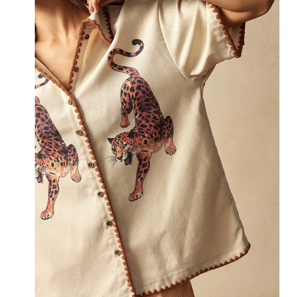 Solid Line Leopard Print Button Down Loose fit Top - Picture 2 of 5